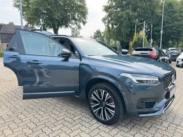 VOLVO XC90 T8 Recharge AWD PLUS DARK-7Sitzer-H K-Pano-