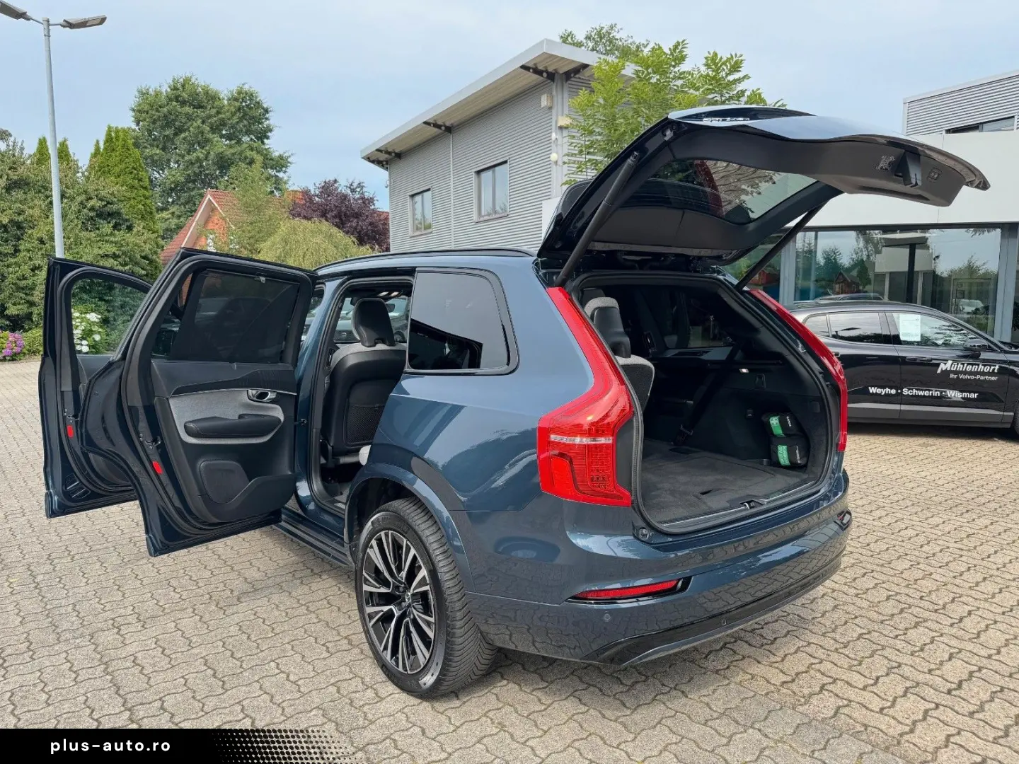 VOLVO XC90 T8 Recharge AWD PLUS DARK-7Sitzer-H K-Pano-