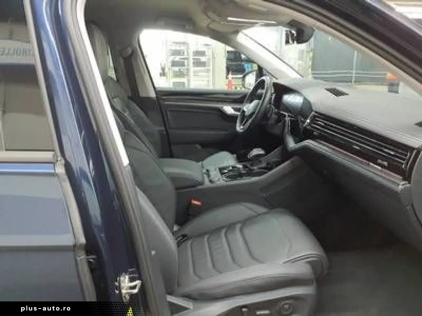 VW Touareg 3.0 TDI Luftfwk AHK Kamera Leder AHK Luf