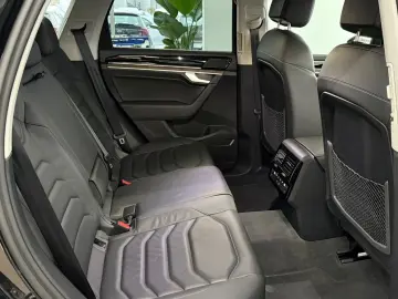 VW Touareg 3.0 TDI Elegance ACC Luftf. App-Con AHK