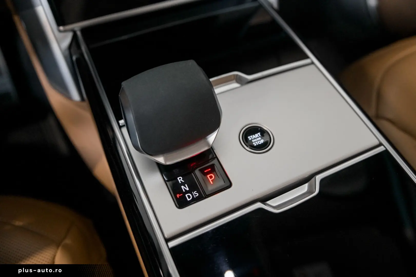 LAND ROVER Range Rover P460e SE 24MY