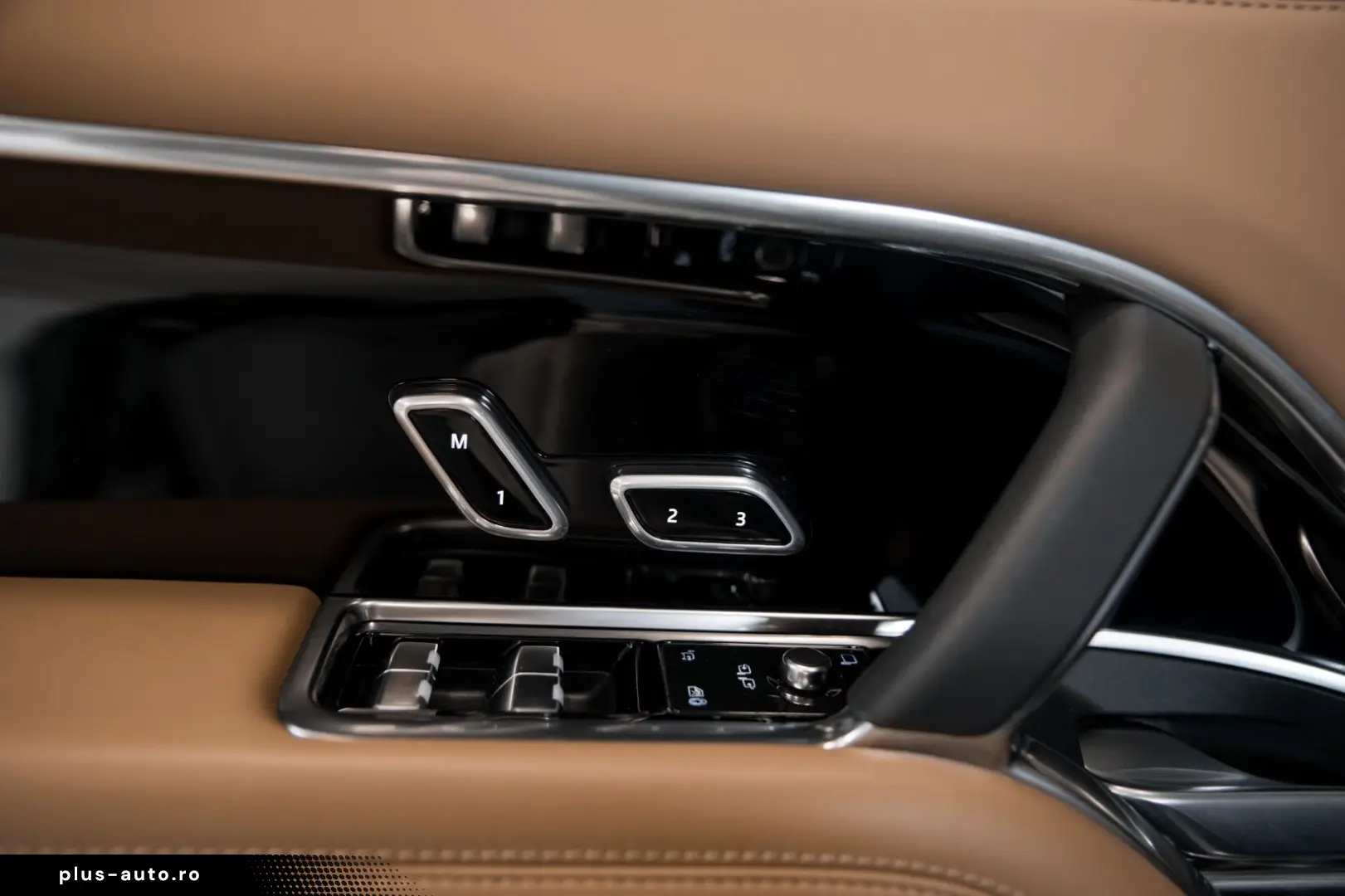 LAND ROVER Range Rover P460e SE 24MY