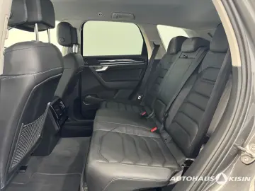 VW Touareg 3.0 TDI 4M  CAM  AHK  LUFTFEDERUNG