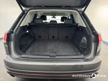 VW Touareg 3.0 TDI 4M  CAM  AHK  LUFTFEDERUNG