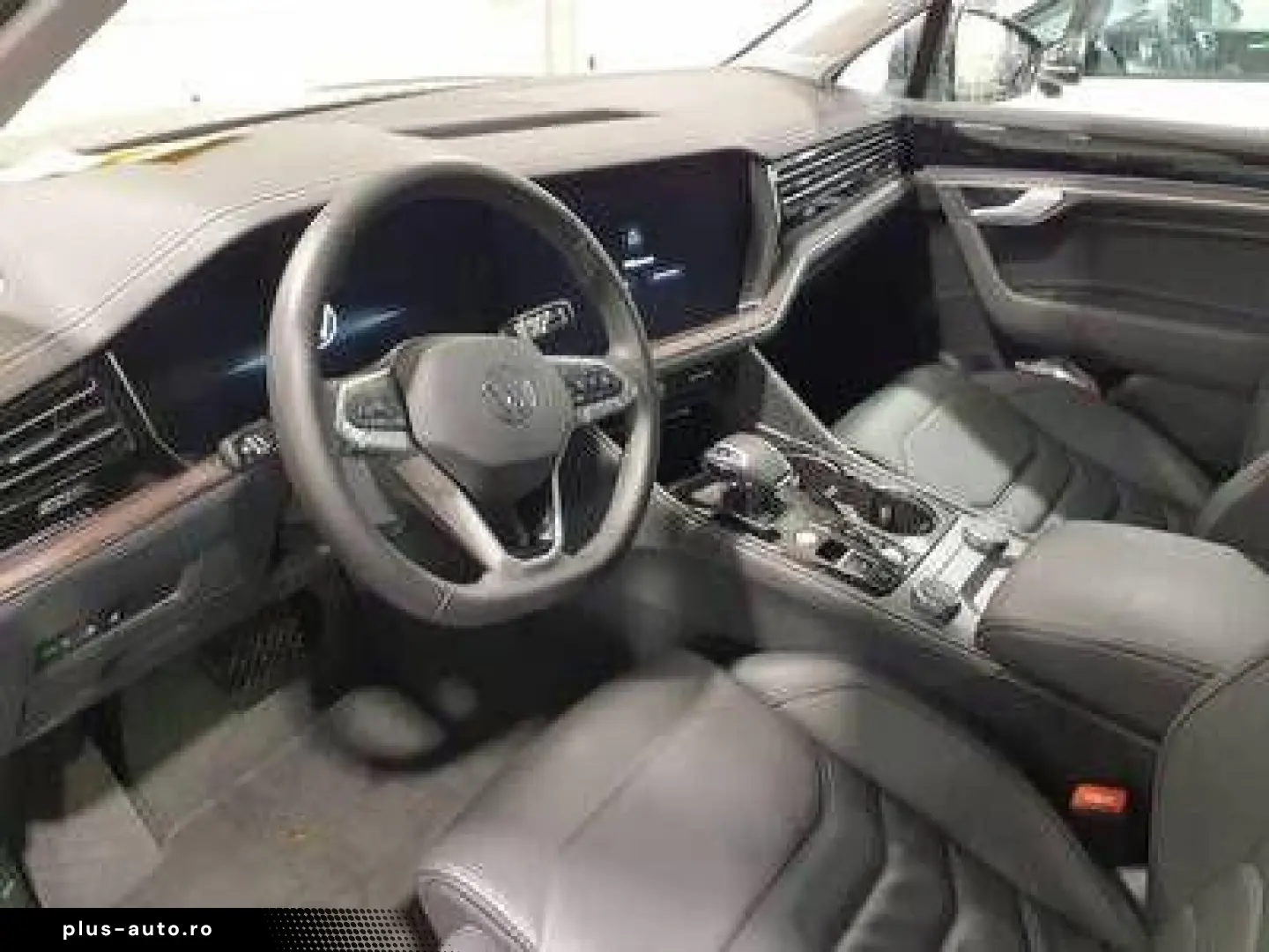 VW Touareg 3.0 TDI 4M Elegance AHK Luftf. Navi RüKa