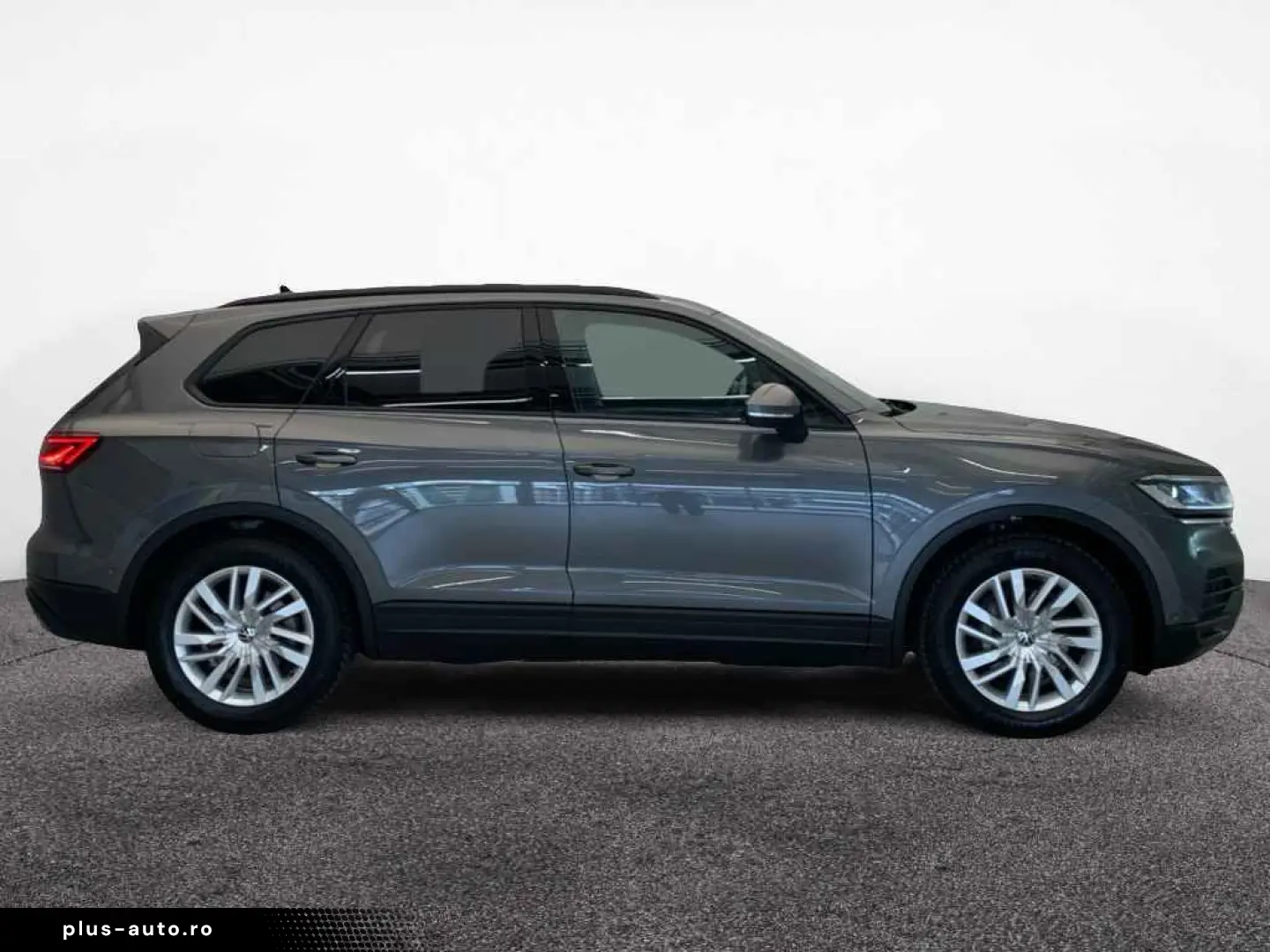 VW Touareg TDI tiptr. 4M  AHK LEDER LUFTF R-CAM NAV