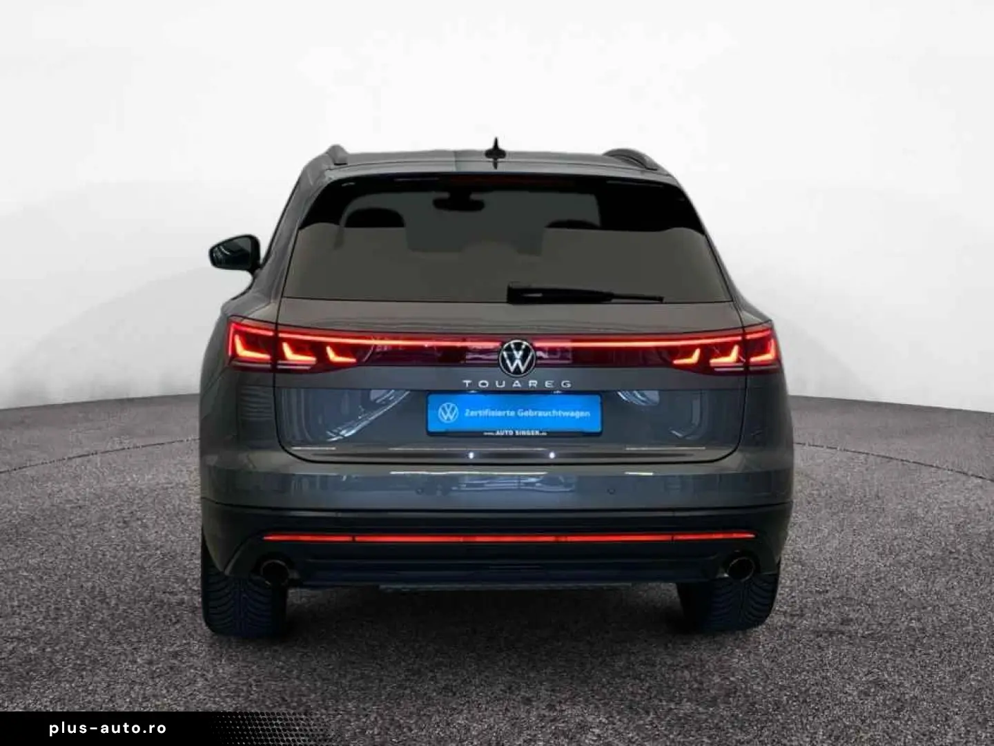 VW Touareg TDI tiptr. 4M  AHK LEDER LUFTF R-CAM NAV