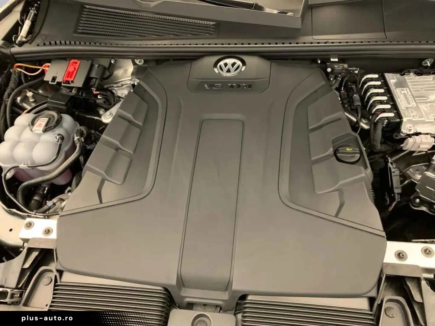 VW Touareg TDI tiptr. 4M  AHK LEDER LUFTF R-CAM NAV