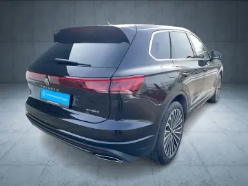 VW Touareg Elegance eHybrid 4M Autom. Leder Pano 21