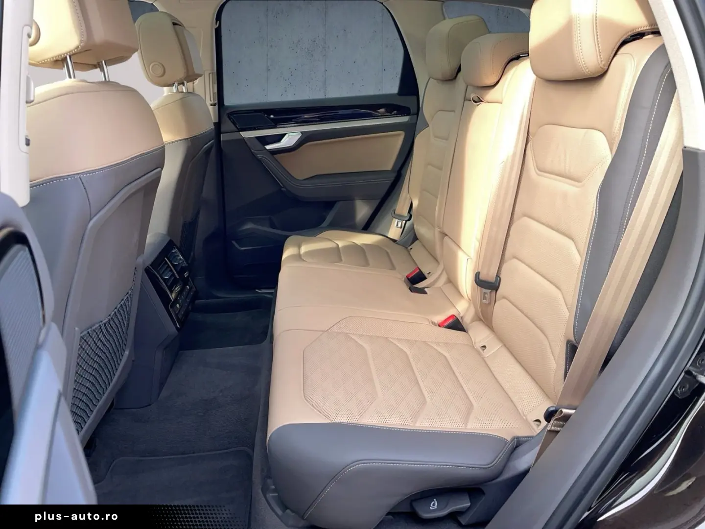 VW Touareg Elegance eHybrid 4M Autom. Leder Pano 21