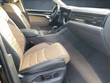 VW Touareg Elegance eHybrid 4M Autom. Leder Pano 21