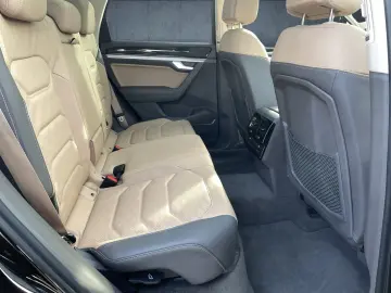 VW Touareg Elegance eHybrid 4M Autom. Leder Pano 21