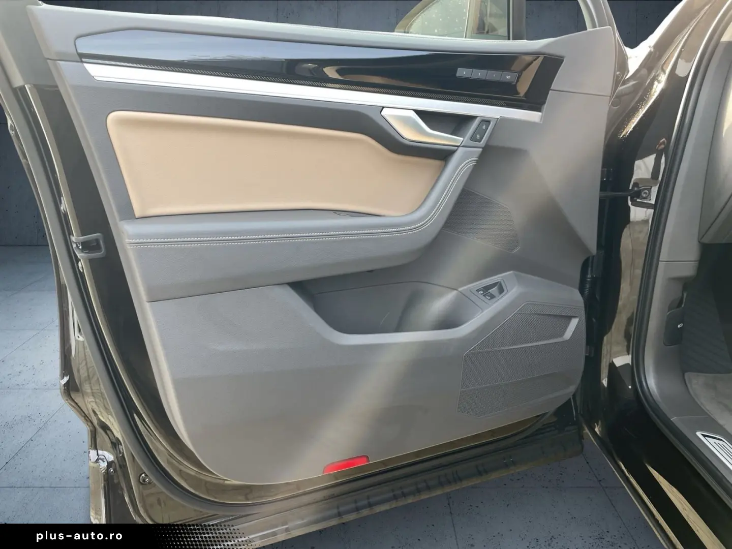 VW Touareg Elegance eHybrid 4M Autom. Leder Pano 21