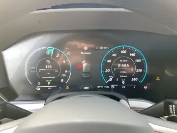 VW Touareg Elegance eHybrid 4M Autom. Leder Pano 21