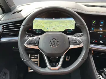 VW Touareg R-Line 3.0TDI  AHK LEDER KAMERA