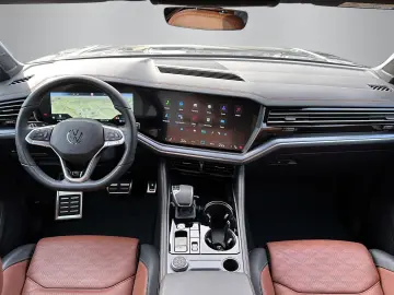 VW Touareg R-Line 3.0TDI  AHK LEDER KAMERA