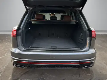 VW Touareg R-Line 3.0TDI  AHK LEDER KAMERA