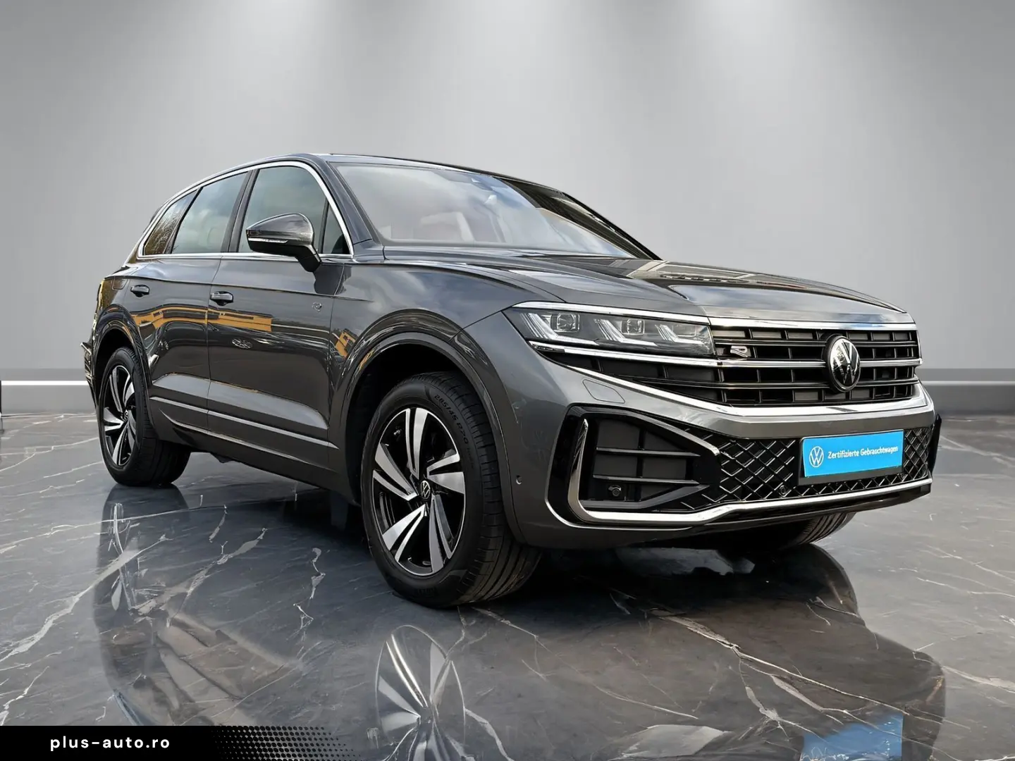 VW Touareg R-Line 3.0TDI  AHK LEDER KAMERA