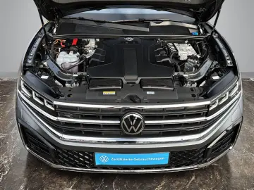 VW Touareg R-Line 3.0TDI  AHK LEDER KAMERA