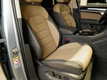 VW Touareg 3.0TDI Elegance Luft RKam AHK Pano