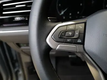 VW Touareg 3.0TDI Elegance Luft RKam AHK Pano