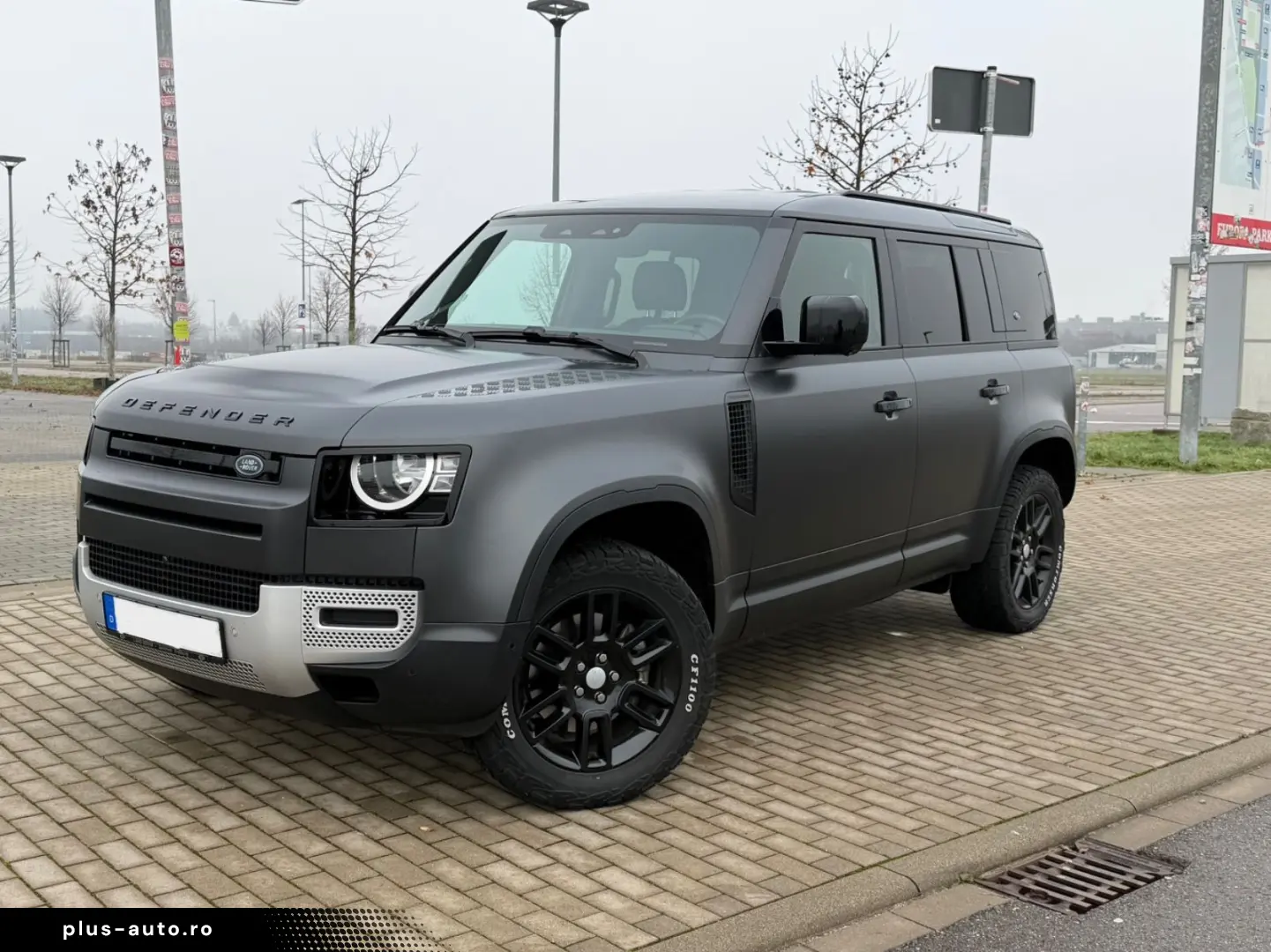 LAND ROVER Defender 110 S  AHK  Luftfahrwerk 360  Black P.