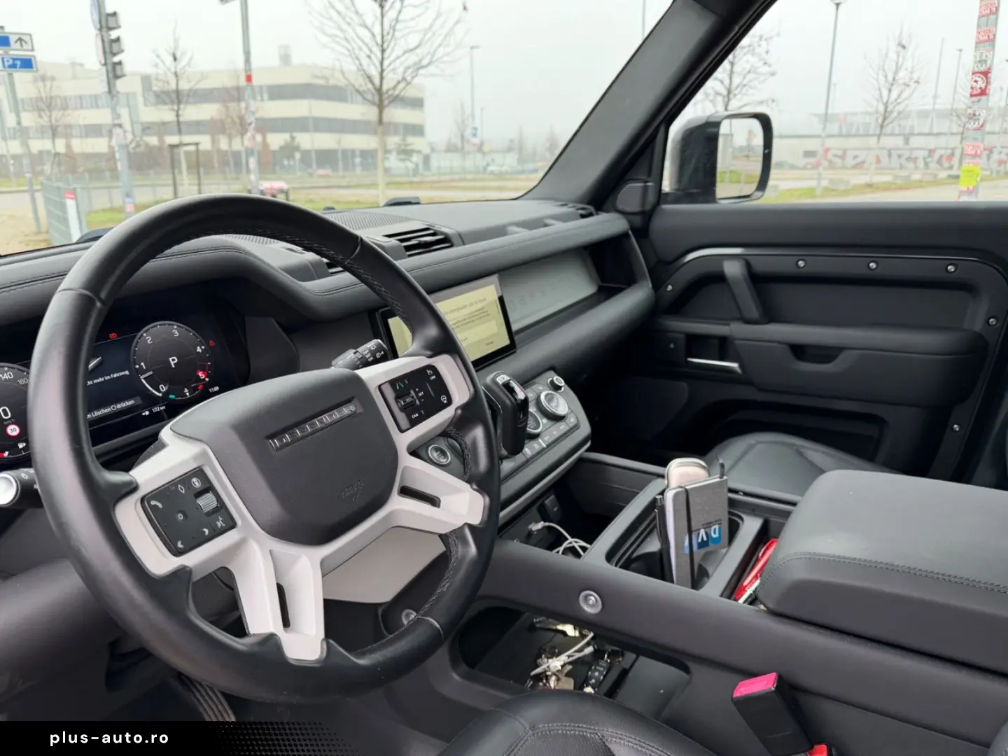 LAND ROVER Defender 110 S  AHK  Luftfahrwerk 360  Black P.