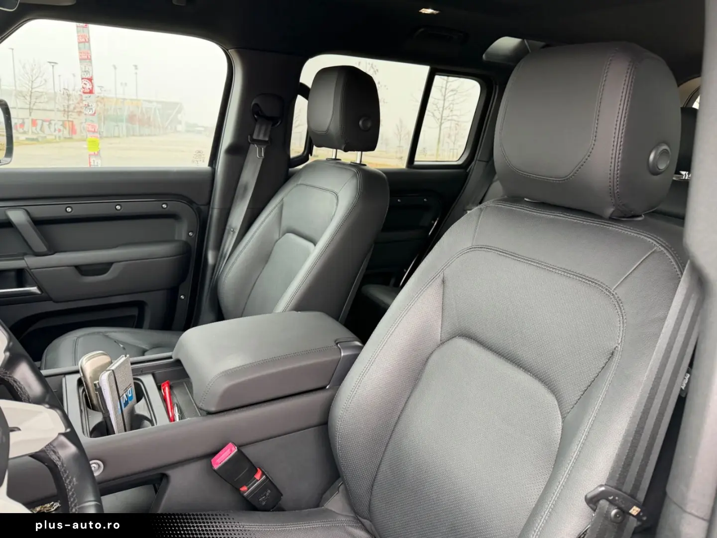 LAND ROVER Defender 110 S  AHK  Luftfahrwerk 360  Black P.