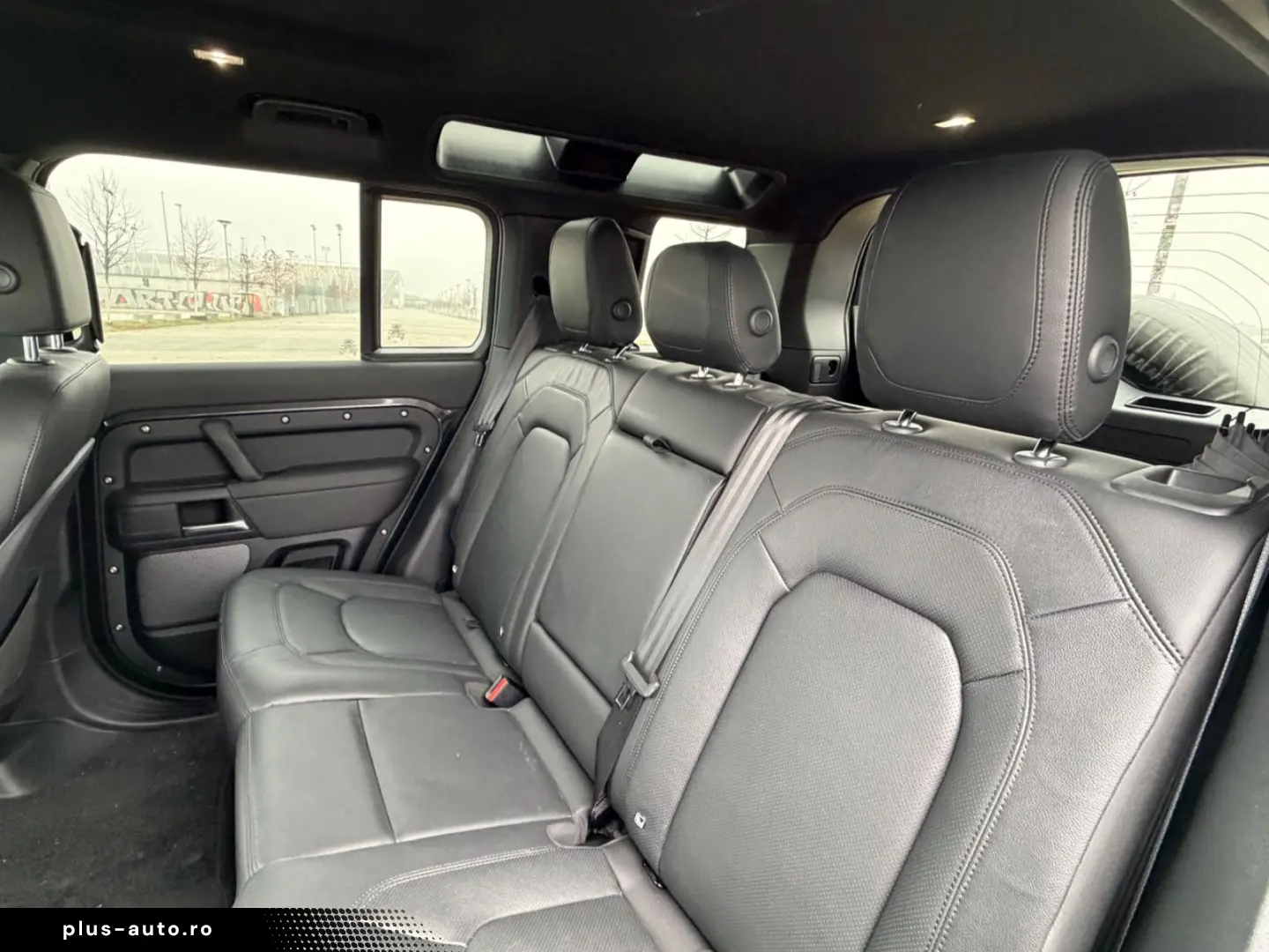 LAND ROVER Defender 110 S  AHK  Luftfahrwerk 360  Black P.