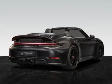 PORSCHE 911 Carrera GTS Cabrio   Matt PPF
