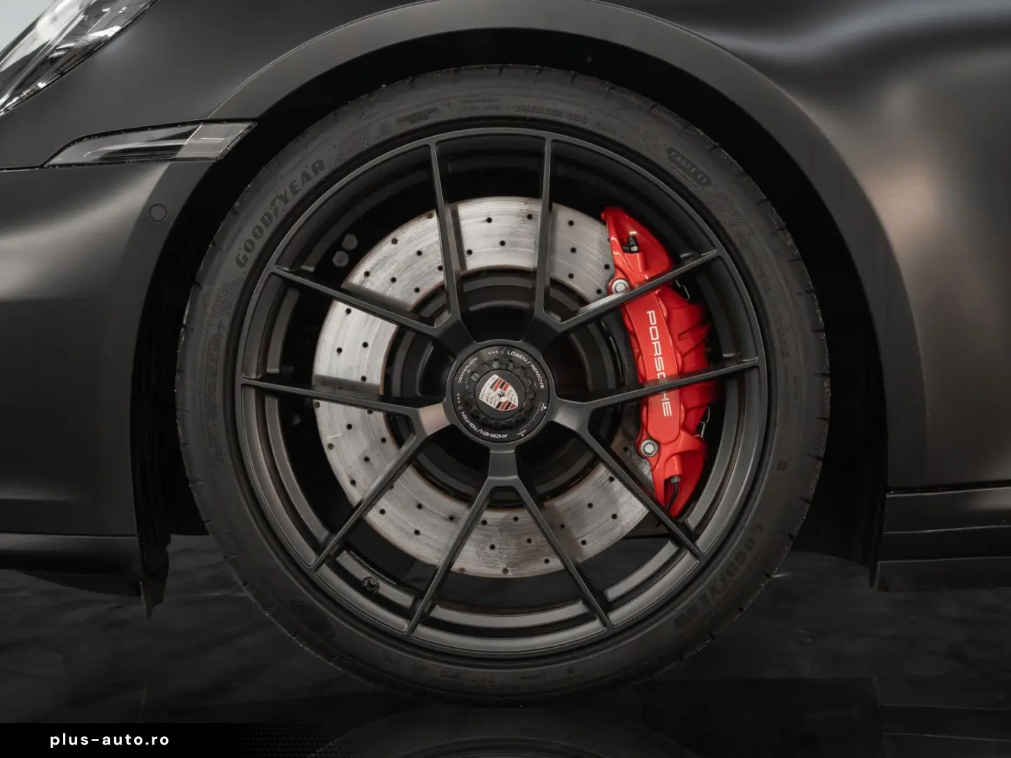 PORSCHE 911 Carrera GTS Cabrio   Matt PPF