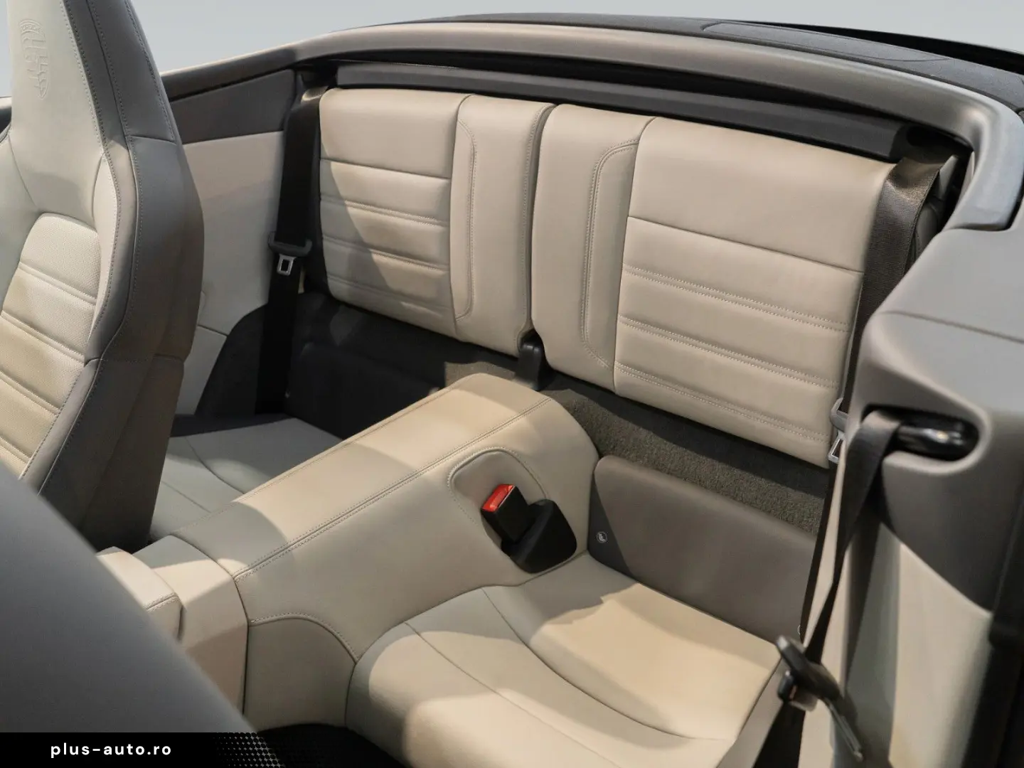 PORSCHE 911 Carrera GTS Cabrio   Matt PPF