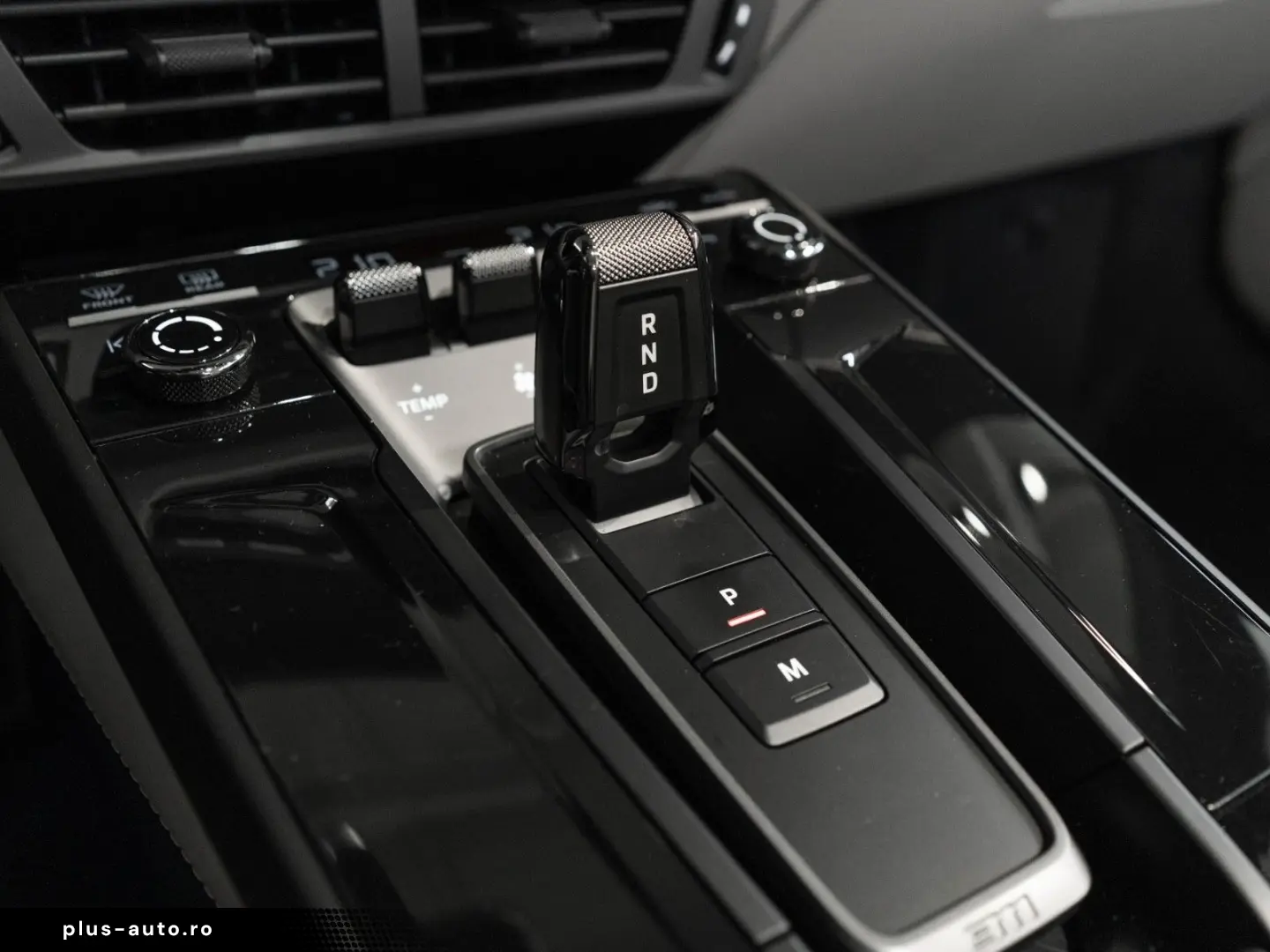 PORSCHE 911 Carrera GTS Cabrio   Matt PPF