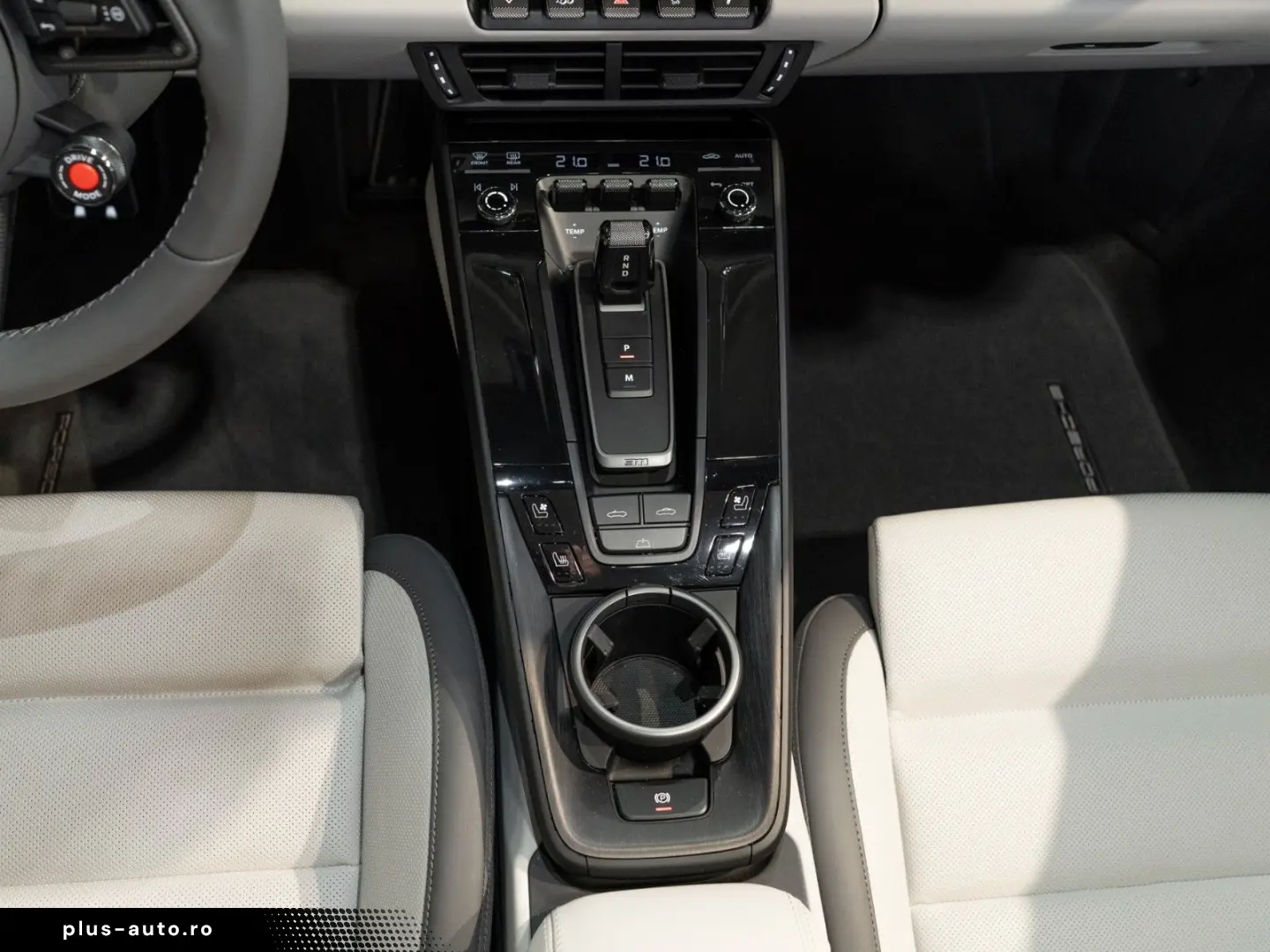 PORSCHE 911 Carrera GTS Cabrio   Matt PPF