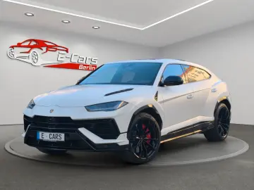 LAMBORGHINI URUS S  4.0 V8  AKRAPOVIC  PANO  MASSAGE  B&O