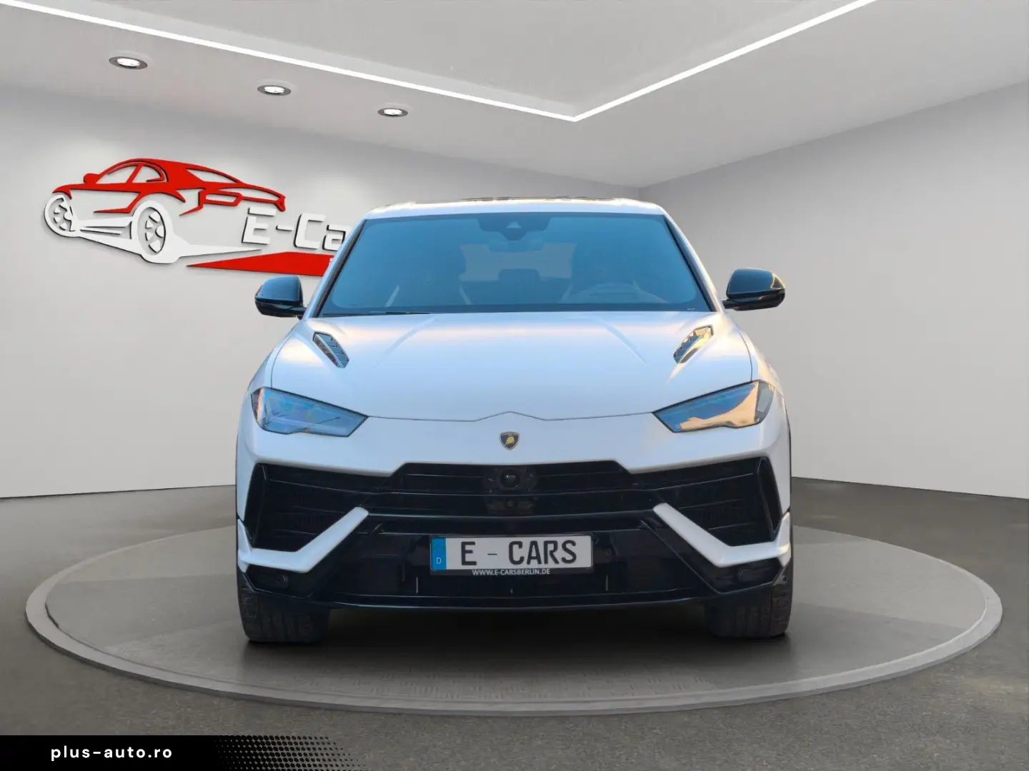 LAMBORGHINI URUS S  4.0 V8  AKRAPOVIC  PANO  MASSAGE  B&O