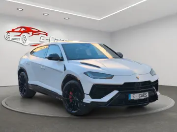 LAMBORGHINI URUS S  4.0 V8  AKRAPOVIC  PANO  MASSAGE  B&O