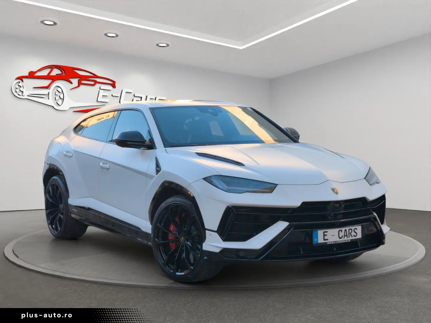 LAMBORGHINI URUS S  4.0 V8  AKRAPOVIC  PANO  MASSAGE  B&O