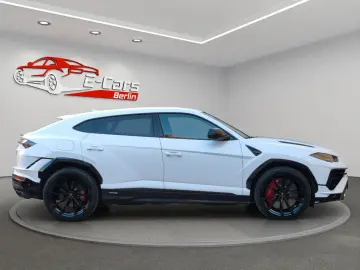 LAMBORGHINI URUS S  4.0 V8  AKRAPOVIC  PANO  MASSAGE  B&O