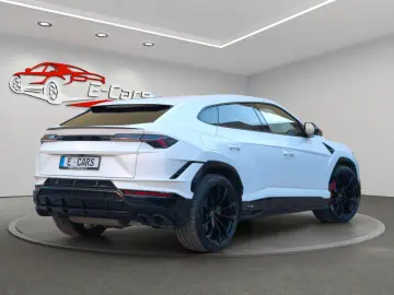LAMBORGHINI URUS S  4.0 V8  AKRAPOVIC  PANO  MASSAGE  B&O