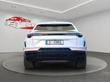 LAMBORGHINI URUS S  4.0 V8  AKRAPOVIC  PANO  MASSAGE  B&O