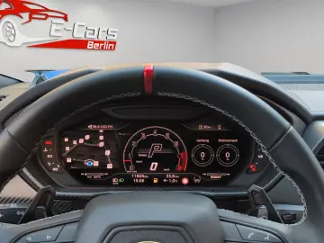 LAMBORGHINI URUS S  4.0 V8  AKRAPOVIC  PANO  MASSAGE  B&O