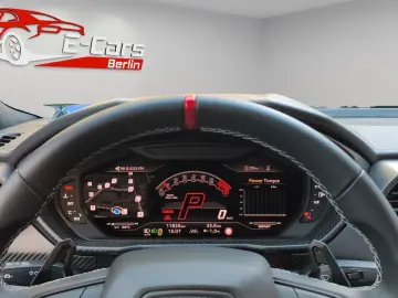 LAMBORGHINI URUS S  4.0 V8  AKRAPOVIC  PANO  MASSAGE  B&O