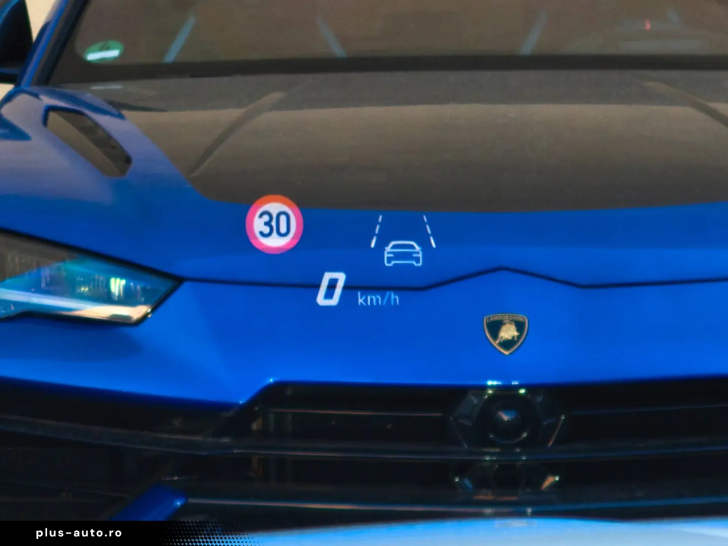 LAMBORGHINI URUS S  4.0 V8  AKRAPOVIC  PANO  MASSAGE  B&O