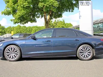 AUDI A8 Lang 55TFSI S LINE BLACK PANO HUD STHZG B&O