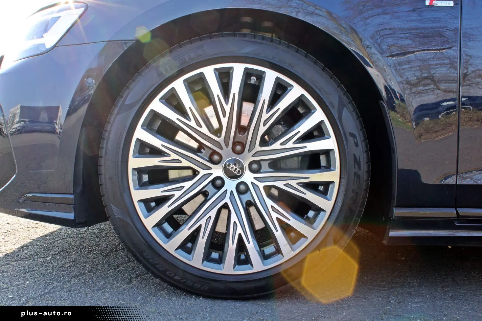 AUDI A8 Lang 55TFSI S LINE BLACK PANO HUD STHZG B&O