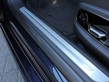 AUDI A8 Lang 55TFSI S LINE BLACK PANO HUD STHZG B&O