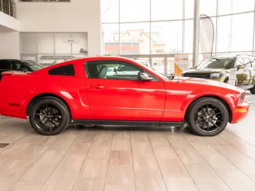 Ford Mustang 4.0 V6 12v Automat