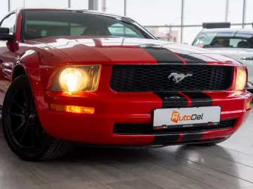 Ford Mustang 4.0 V6 12v Automat