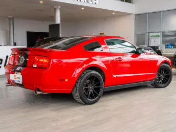 Ford Mustang 4.0 V6 12v Automat